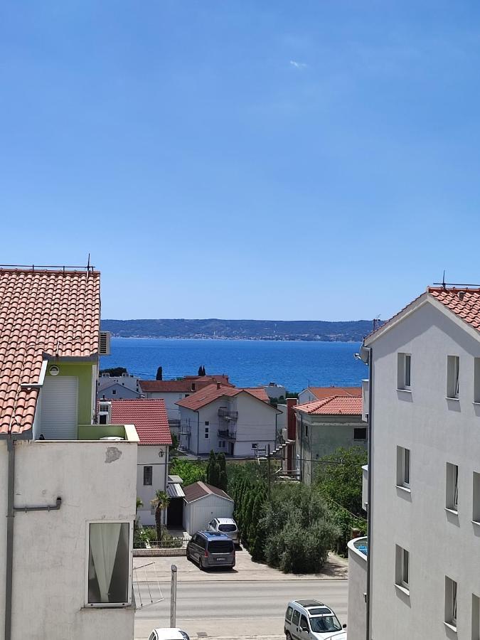 Top Floor Apartment With Sea View Каштела Екстер'єр фото
